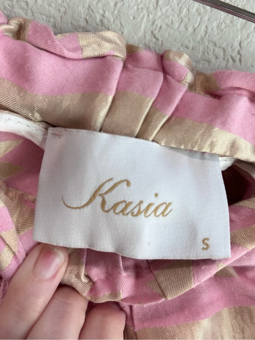 Anthropologie KASIA Ariadne Grecian Inspired Shorts Pink and Gold Pattern Small